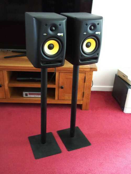 KRK Rokit 5 Near-Field Studio Monitors - Black with case and stands