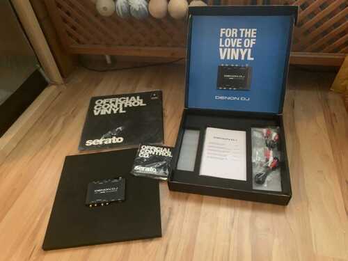 Denon DS1 DJ Serato DVS USB Interface  COMPLETE BOXED PACKAGE MINOR USAGE