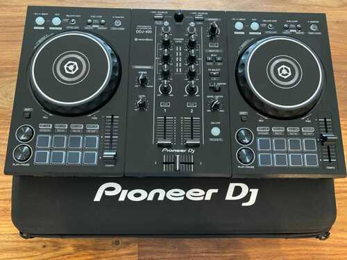 Pioneer DDJ-400 2-Channel DJ Controller + Pioneer DJ Bag - Black.