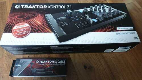 Native Instruments Traktor Kontrol Z1 DJ Mixing Interface - and iPad Cable