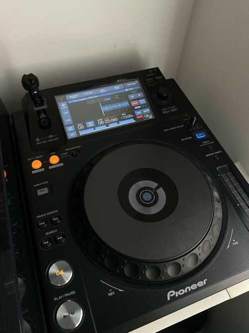 Pioneer XDJ-1000 - Great Condition