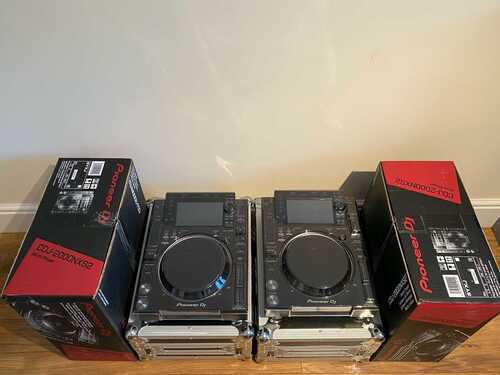 2x Pioneer CDJ-2000NXS2 + Flight Cases + Decksavers - Pristine Condition Boxed