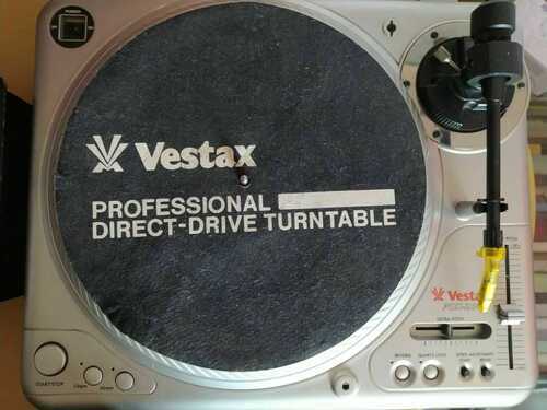 Vestax PDX-2000 Turntable with behringher mixer, fully working see details