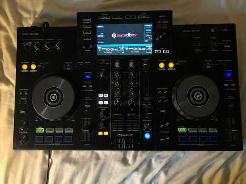 Pioneer DJ XDJ-RR All In One Digital DJ System- Mint Condition + Carry Case