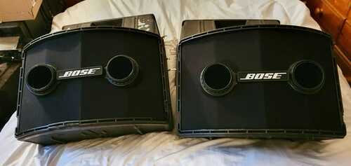 2 x Bose 802 series 2 speakers