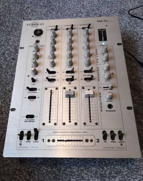 Stanton RM-3s DJ Mixer - 3 Channel Mixer