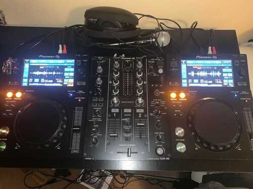 Pioneer XDJ-700 (Pair)