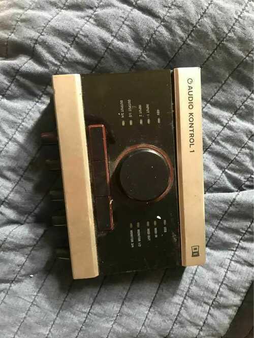 Native Instruments Audio Kontrol 1