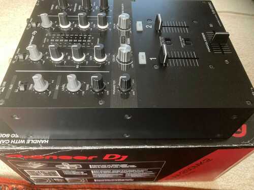 Pioneer DJM 250 MK2. Excellent condition. Had 6 months of home use
