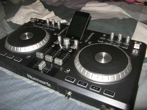 Numark IDJ3 DJ controller