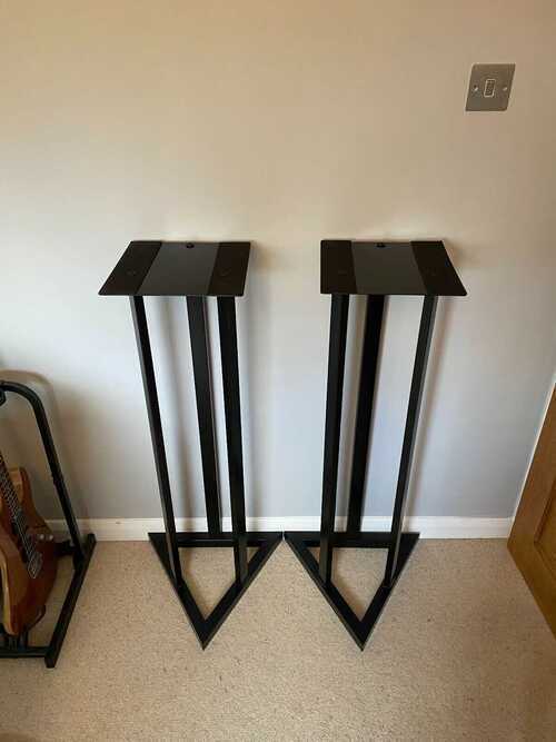 Triple Rod, Triangle Base, Studio Speaker/Monitor Stands