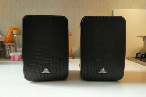Behringer 1C monitor speakers (pair)