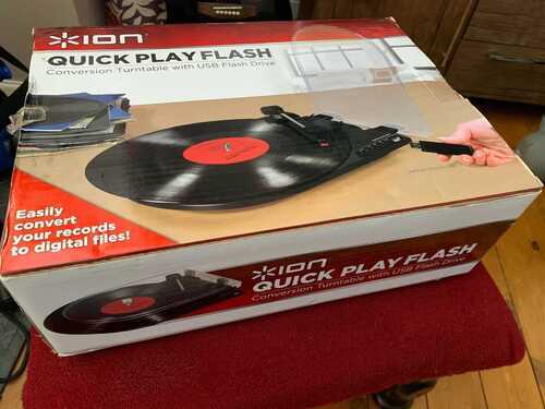 ION QUICK PLAY LP Turntable