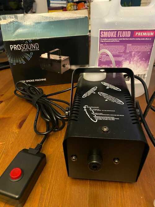 ProSound 400W Compact Disco Party Fog Remote Controlled Smoke Machine in Black