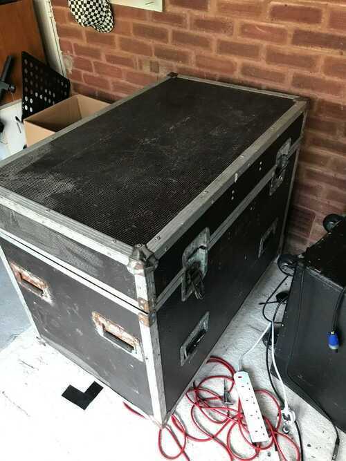 Large Flight Case / Storage Box / DJ Equipment / Road Case On Castors