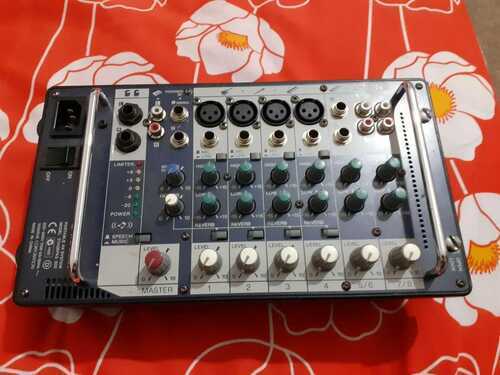 Yamaha Stagepas 300 Mixer