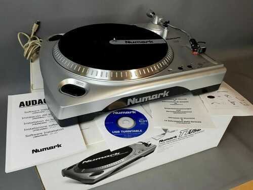 NUMARK TTUSB Turntable, used in original box c/w instructions, software - EHB