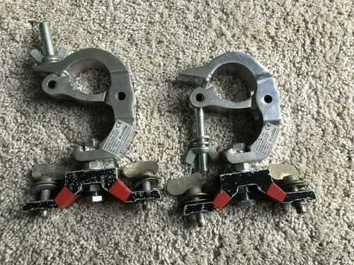 2 x Omega Clamps for Martin Mac Fixtures includes theatre hook G-O clamp