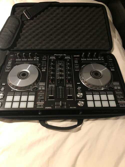 Pioneer DJ DDJ-SR2 with Hard Case and Headphones - Excellent Condition