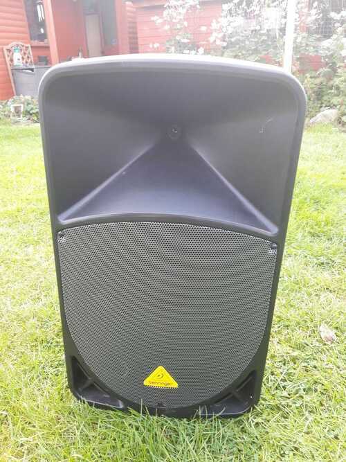 Behringer B115W Eurolive Active PA Speaker
