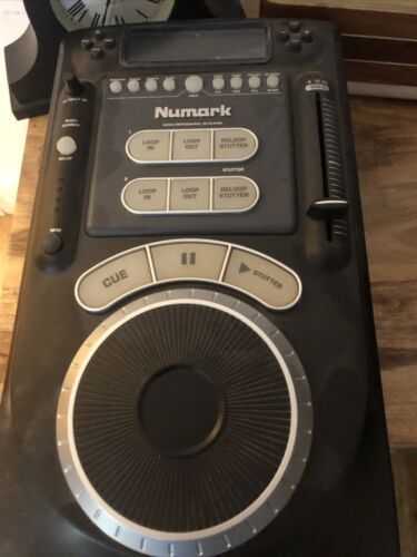 Numark Axis 9 Professional CD Player Scratch Feature