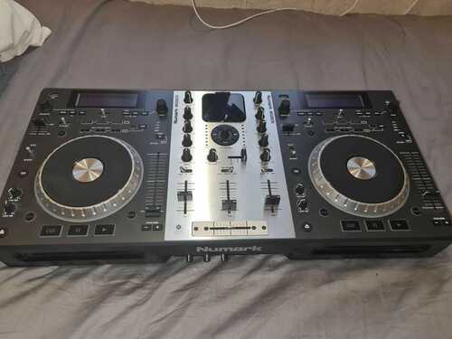 DJ Mixdeck - Uni DJ System - Numark