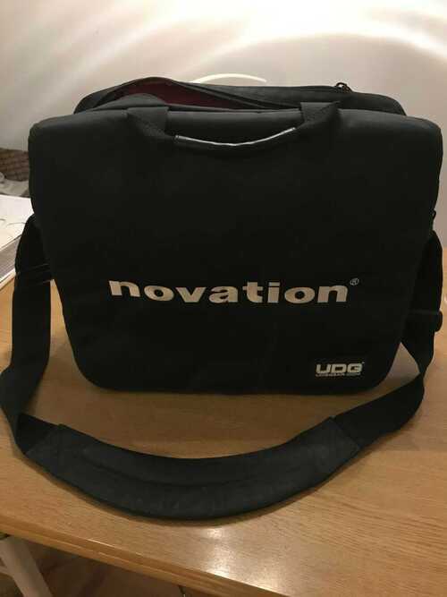 UDG NOVATION LAPTOP BAG.