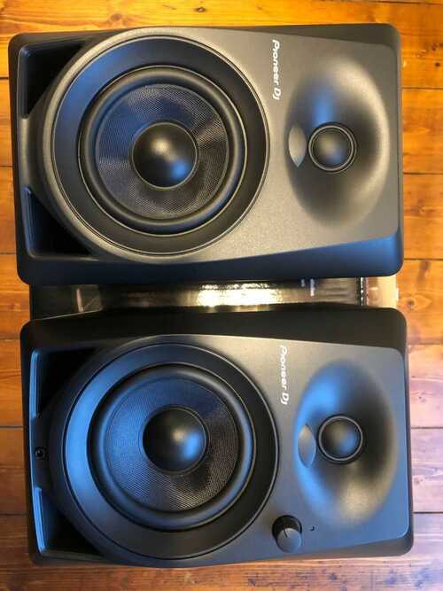 Pioneer DM40 Active Monitor Speaker - Black