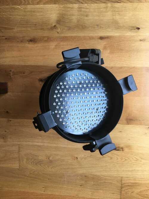 American DJ lED par64plus light - No 026