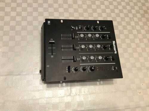 Numark M4 DJ Mixer