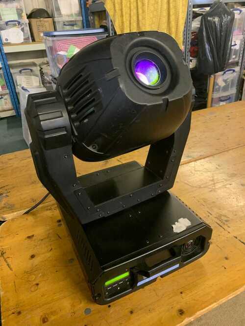 Showtec Explorer 575 Spot Intelligent MSR-575 Moving-head x2