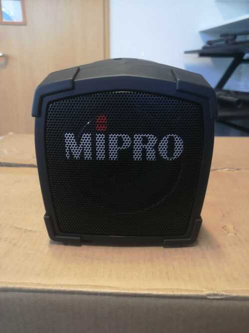 Mipro MA-101U (864.800 MHz) Portable PA System with Built-in UHF  *EX DEMO*