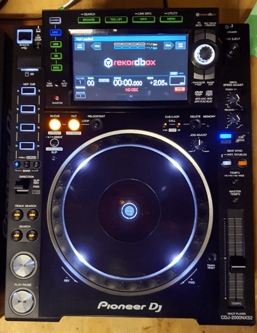 Pair (x2) Pioneer CDJ-2000NXS2 in great condition