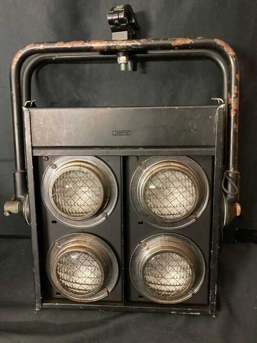 James Thomas 4 Lite Crowd Blinder DWE Par36 Molefay