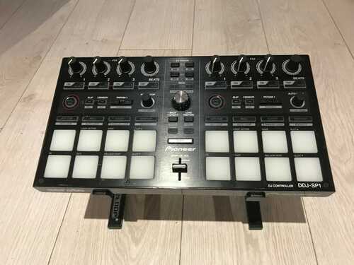 Pioneer Serato DDJ-SP1 DJ controller with stand