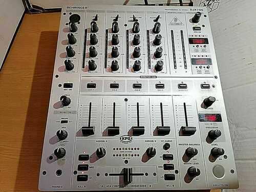 Behringer Pro Mixer DJX700 - Professional 5-Channel DJ Mixer With Digital Effect