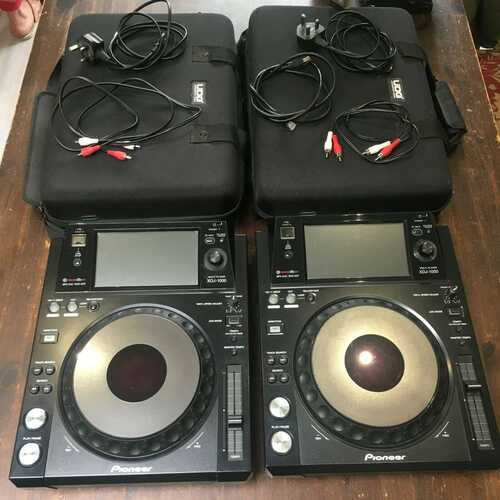 Pioneer XDJ 1000 Mk1 Pair, Hardly Used, w/ Flight Cases. Offers accepted.