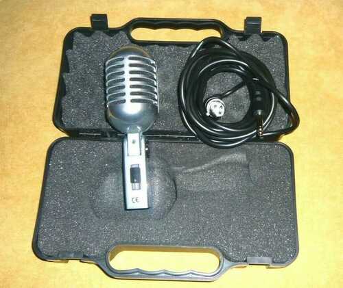 Yoga DM 868 Dynamic Microphone + Lead.....Tested and all Good.