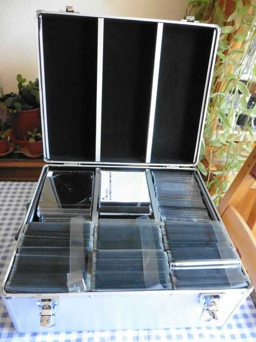 Silver Aluminium, CD Lockable Box Holds 600cd's