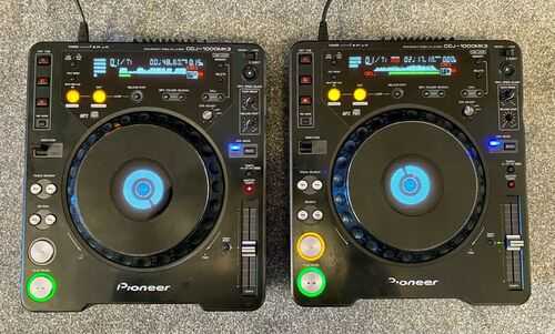 Pioneer CDJ 1000 mk3 PAIR Boxed with Manuals and Accessories