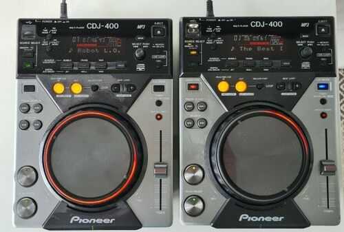 Pair of Pioneer cdj 400 decks in very good condition!