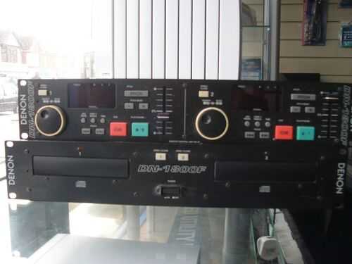 DENON 1800F DJ Professional dual twin CD Players with cable - working order.