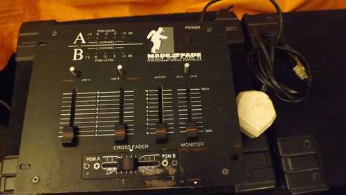 KAM GM25 mk2  2 channel Dj Mixer with Crossfade