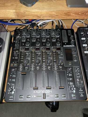 Allen and Heath Xone Db4 Professional Digital DJ 4+1 Channel Mixer + Bag Decksaver