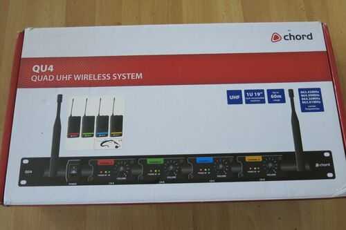 Chord QU4 Quad UHF Wireless System (Mic and Lapel mic)