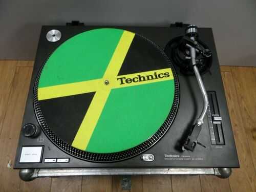 Technics SL-1210MK2 Turntable - Black (50976)