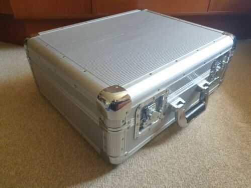Flight Case – DJ Deck – Aluminium Silver – Fits  TECHNICS Turntable 1210 etc