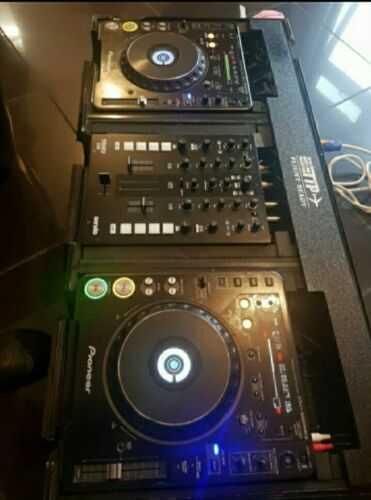 Total Impact Pro FRCDJ200012MW Coffin-Flight Case CDJ 2000nxs-DJM900nxs Mixer