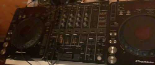 Pioneer CDJ-1000MK1 Pair Turntable DJ Equipment