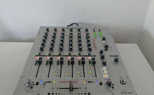 Allen and Heath Xone:62 dj mixer with filters
